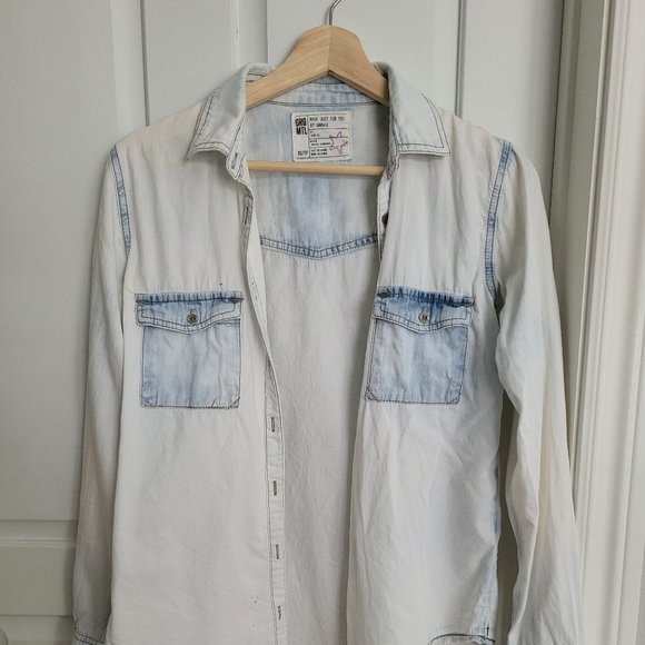 Garage Denim Style Button Up - Picture 1 of 3